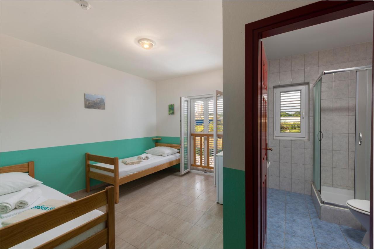 Hostel & Rooms Vagabundo Gajac Luaran gambar