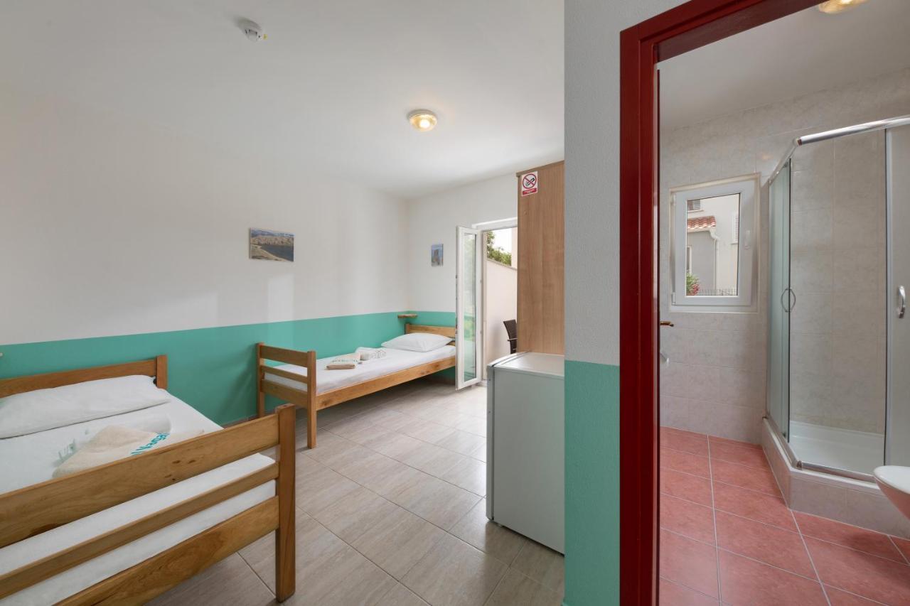 Hostel & Rooms Vagabundo Gajac Luaran gambar